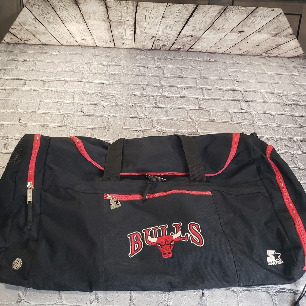 VTG 90s Starter Chicago Bulls Black Canvas Gym Duffle Bag